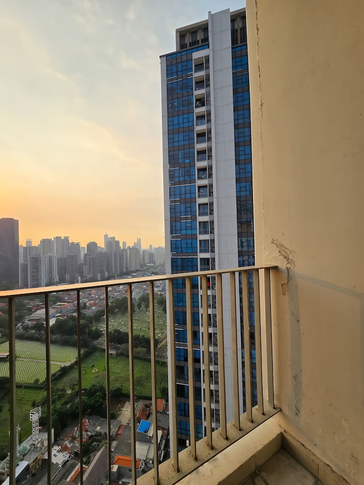 Staysanliving - Kota Kasablanka