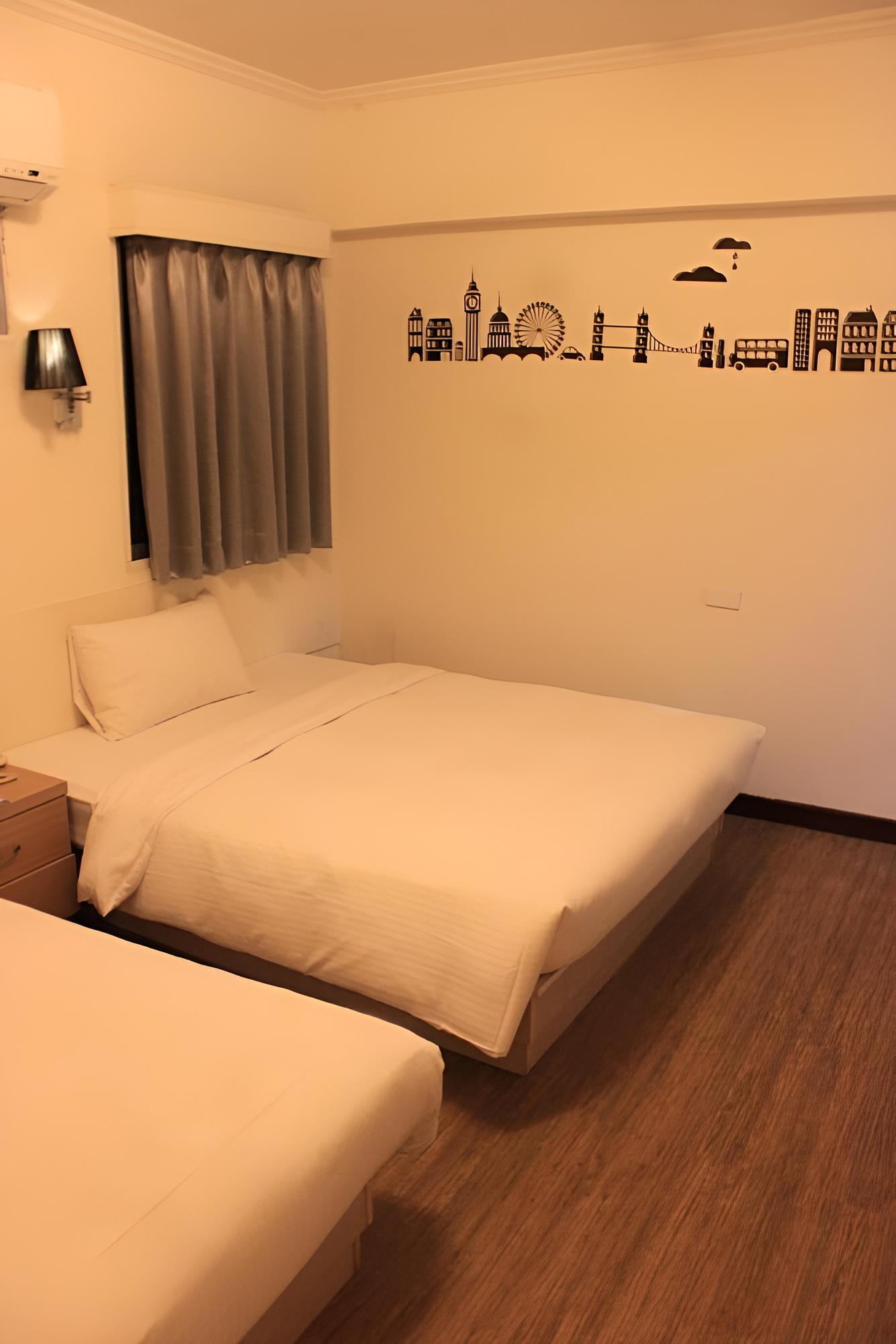 Sky 1 Hotel