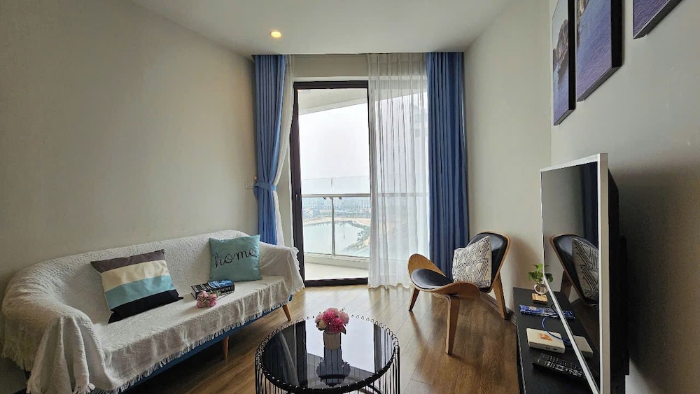 Angela House Ha Long