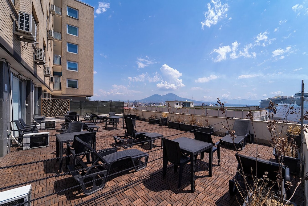 P.C. BOUTIQUE SEA VIEW NAPOLI CENTRO by ClaPa Group Dislocated Hospitality