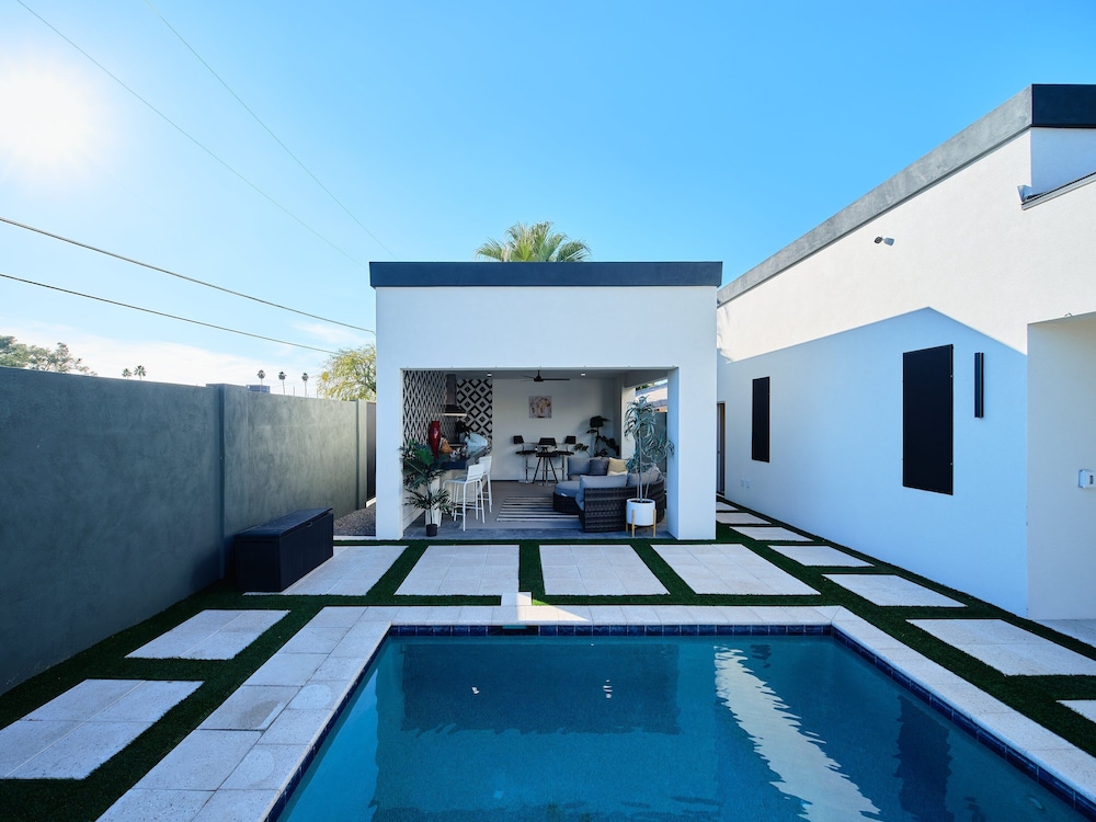 Havana - Walk to Old Town - Heated Pool & Spa