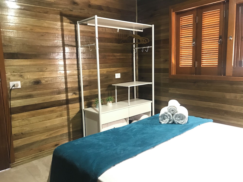 Canyons Guest House