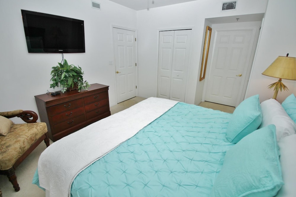 Oceanwalk 2-203
