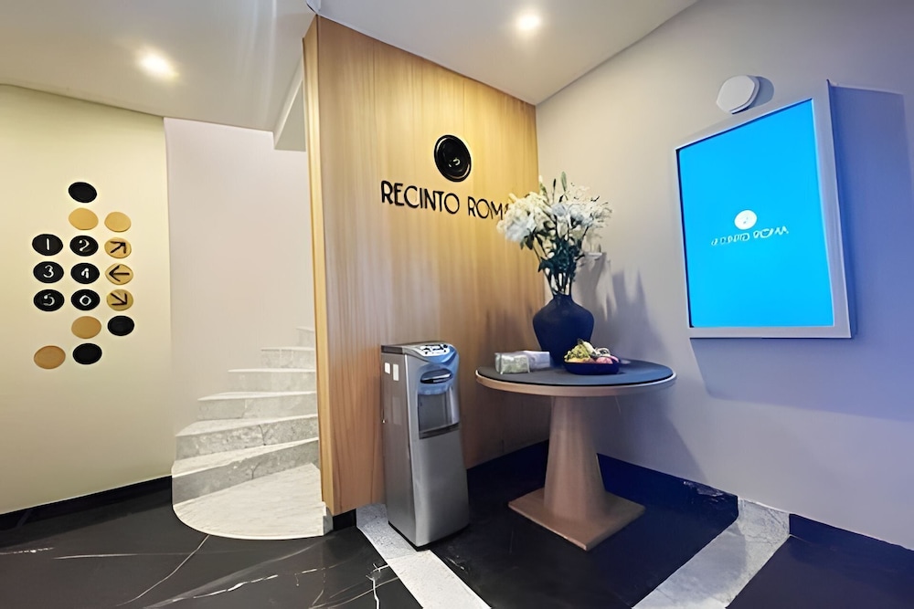 Modern Suite 4 - Heart of Roma Norte photo 3