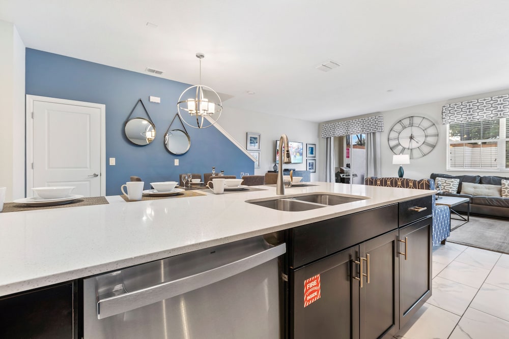 8917 Stinger Drive