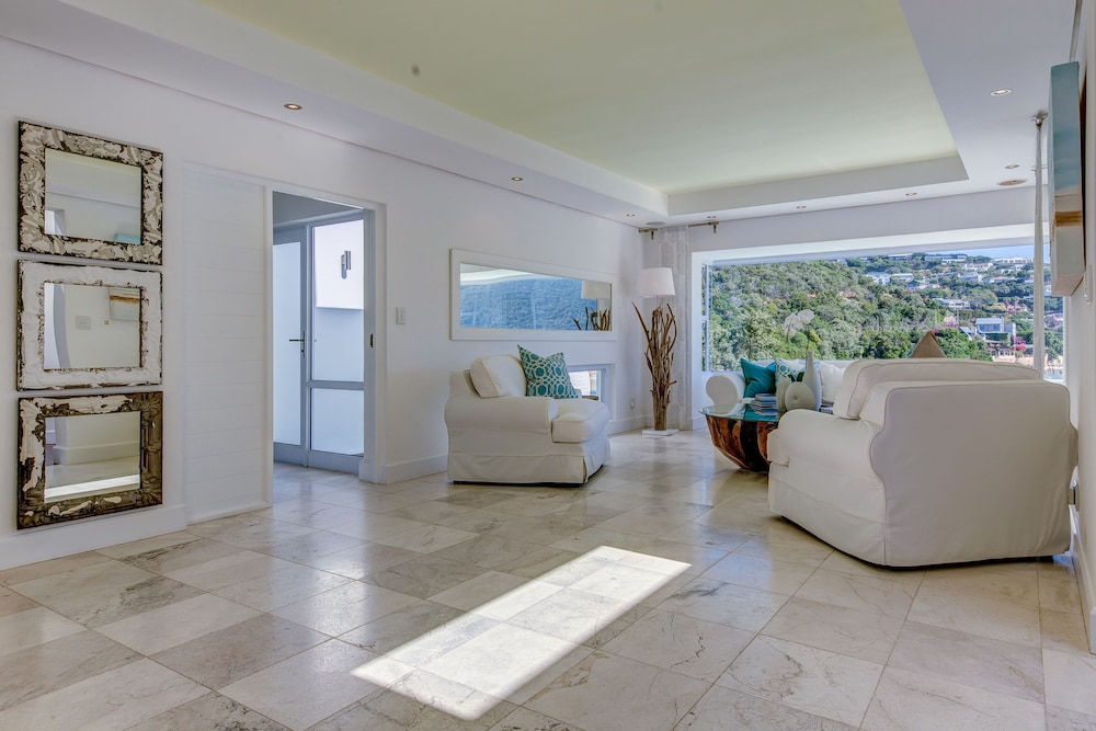 Amanzi Island Boutique Hotel