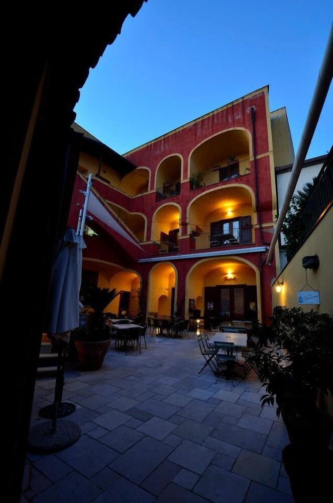 Manouche B&B Bistrot