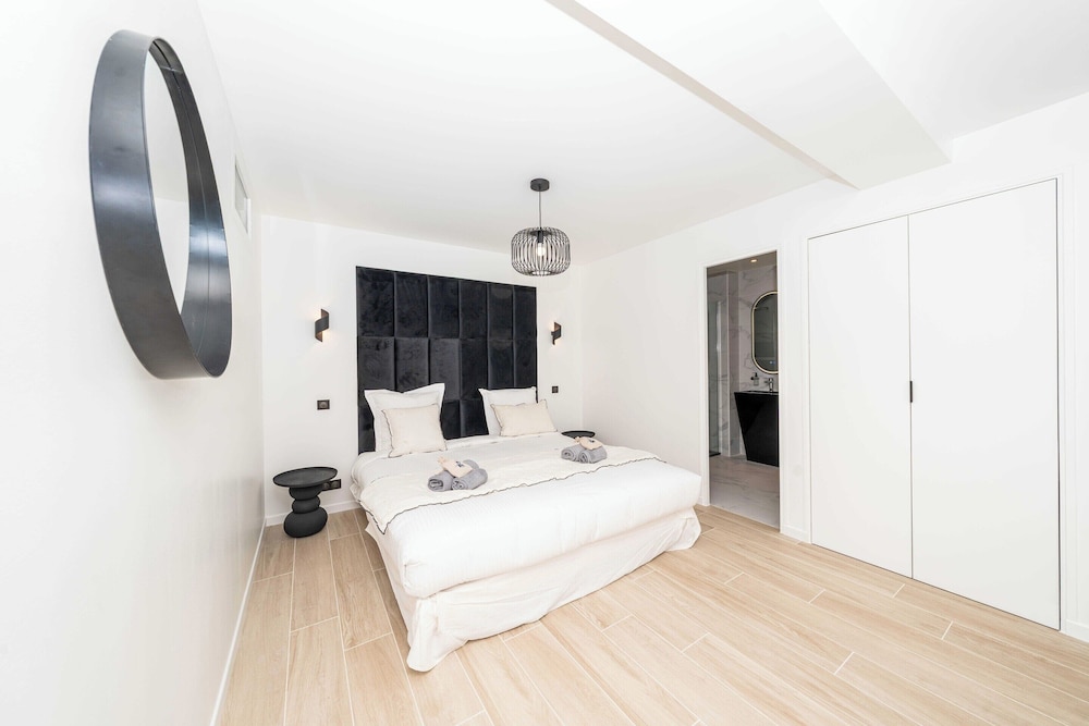 Sumptuous Villa - AC- 6br- 12p- Cannes