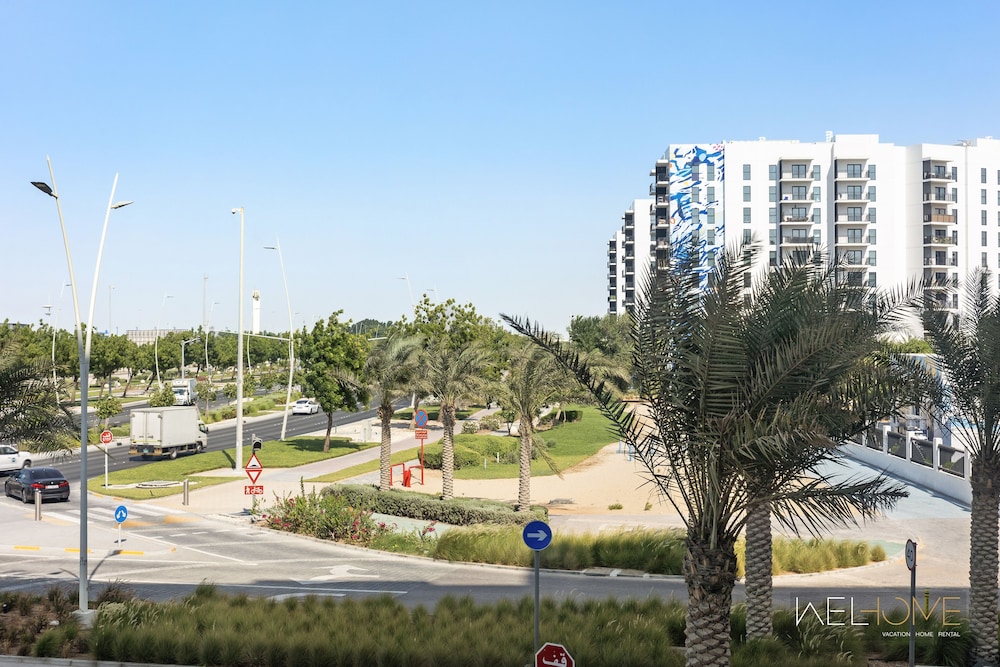 WelHome - Apt Close to Yas Waterworld and Ferrari Circuits