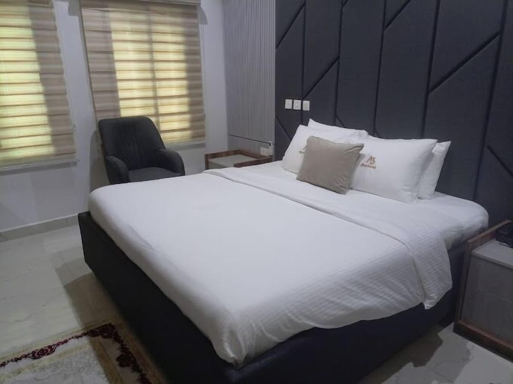 A3 Apartments