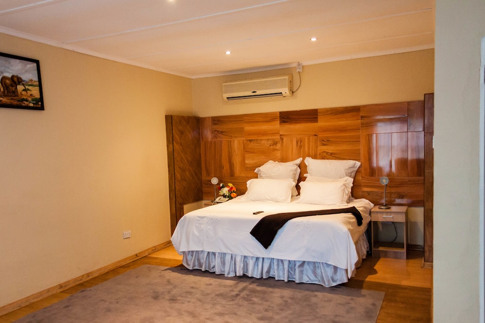Glen Lodge & Tours