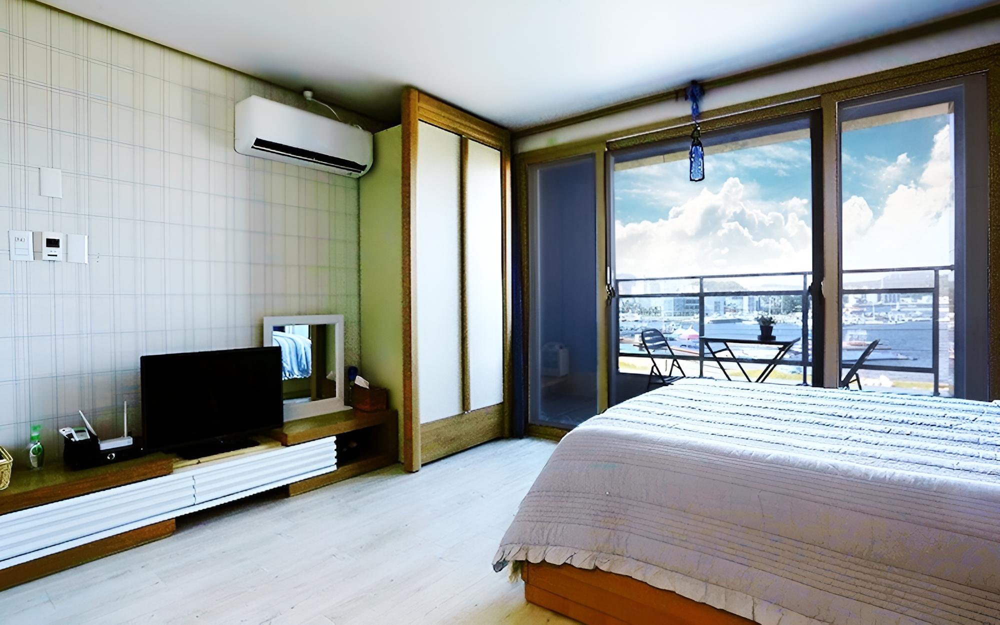 Tongyeong Cobalt Blue Pension view 2