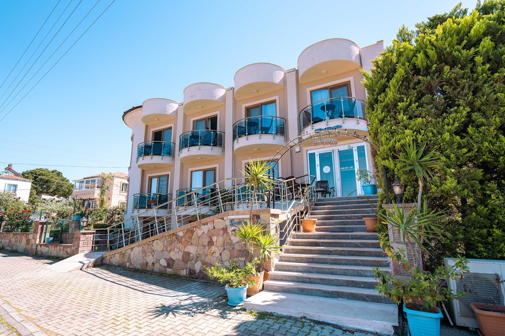 Cunda Giritlioğlu Otel Yetişkinlere Özel +12 - Image 71