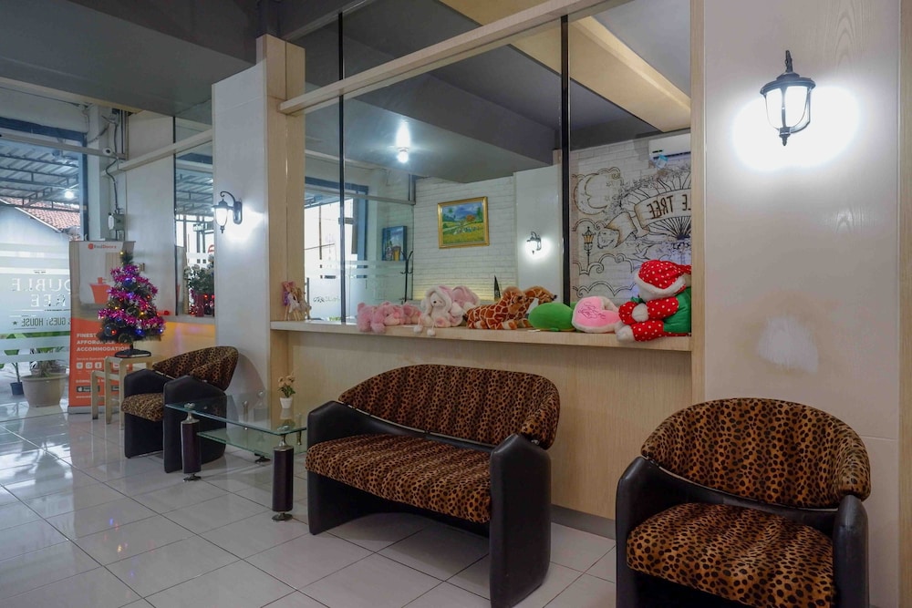 Urbanview Hotel Double Tree Purwokerto view 3