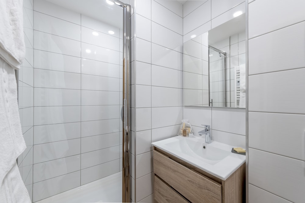 Les Allues Vacations - Hotel L'Eterlou - Property Image 3