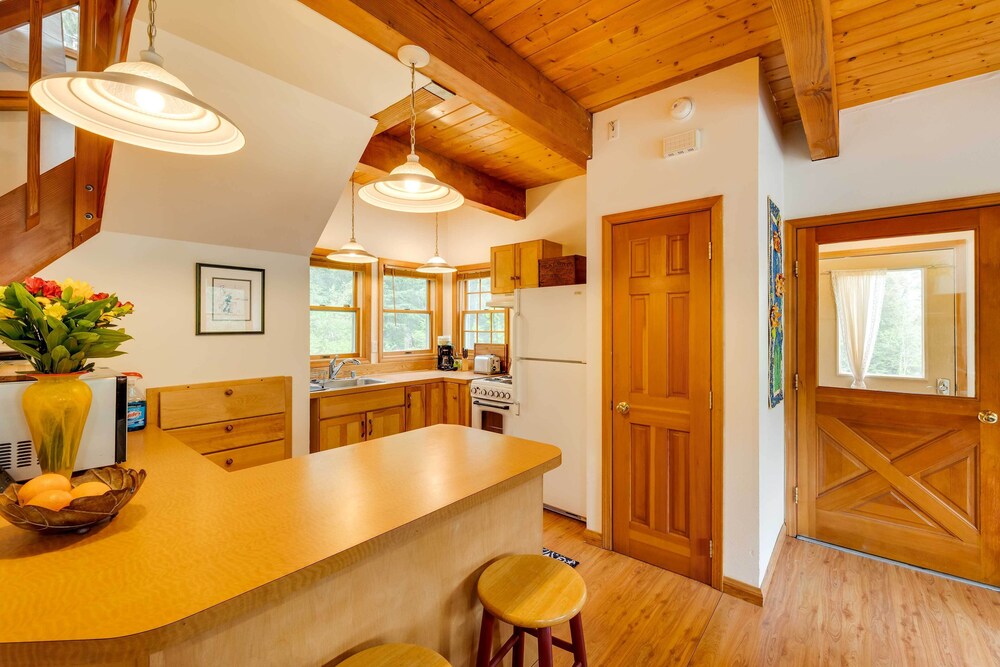 Juneau Vacations - Juneau Vacation Home: Stunning View  Beach Access - Property Image 24