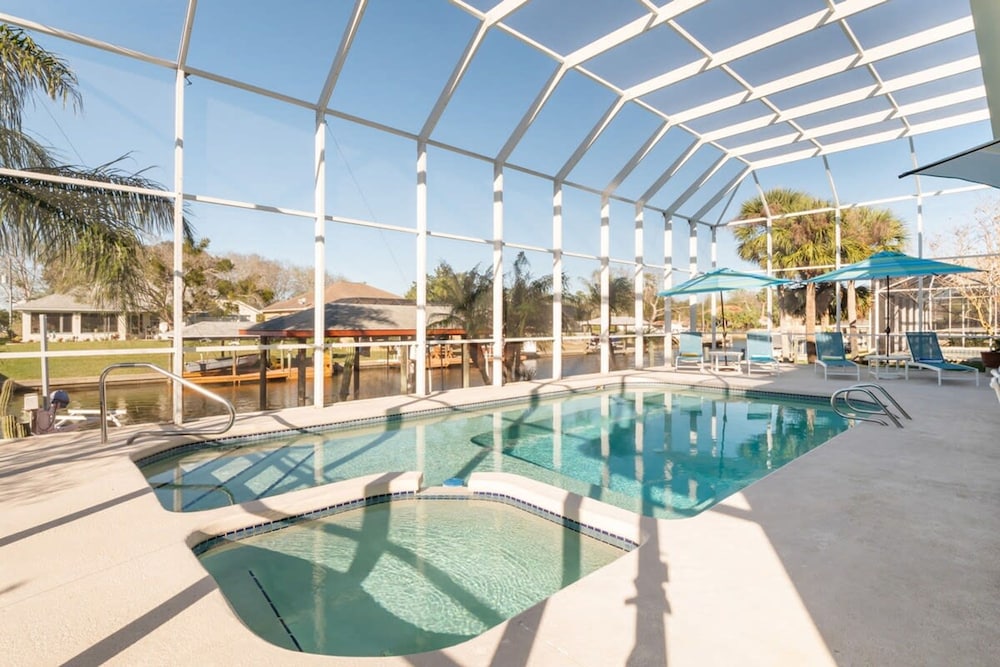 Bring Your Boat Heated Pool spa Dock Beach