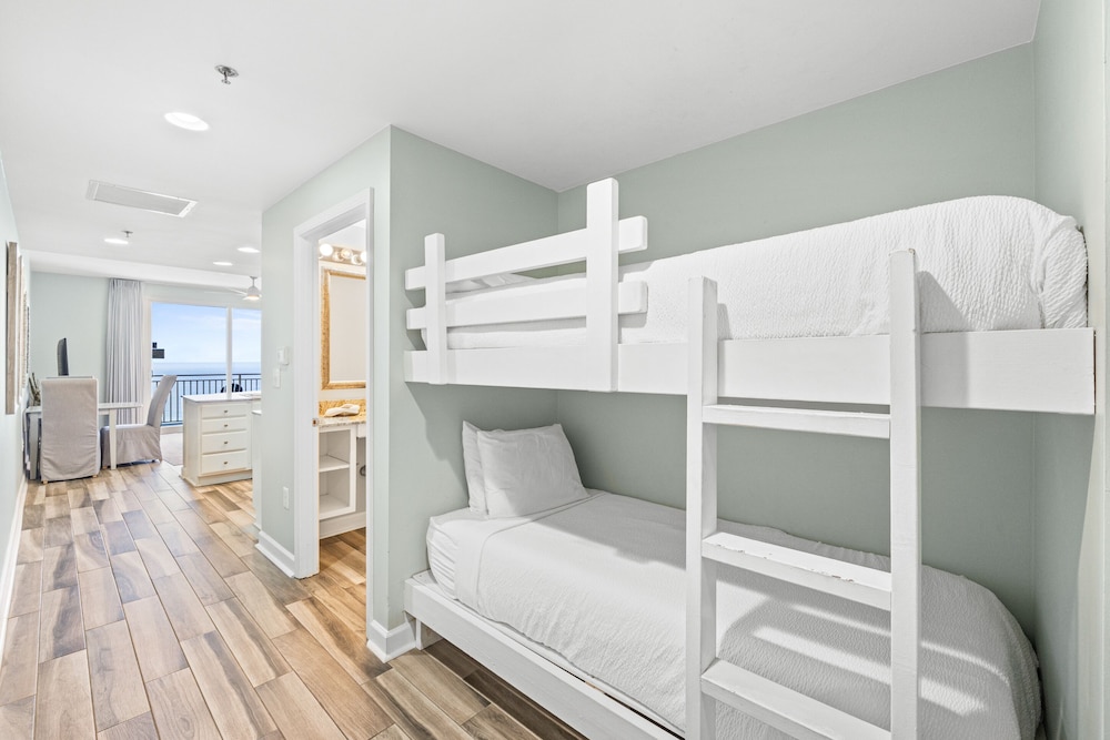 Splash Beach Resort by Panhandle Getaways