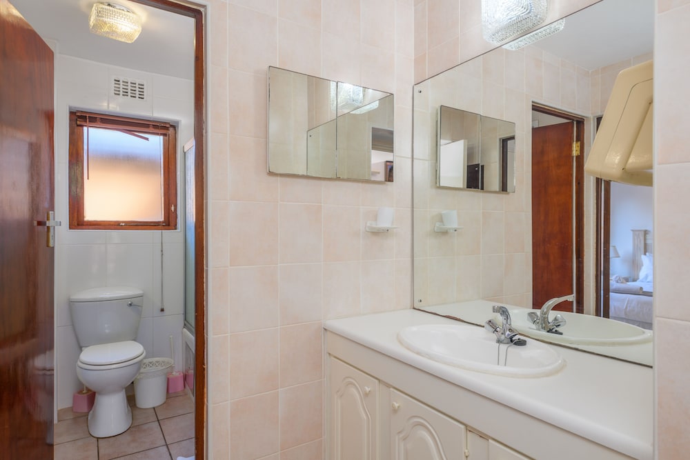 San Lameer Villa Rentals 2813