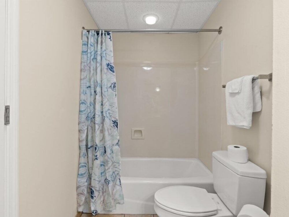 Holiday Sands South 1229 2 Bedroom Condo
