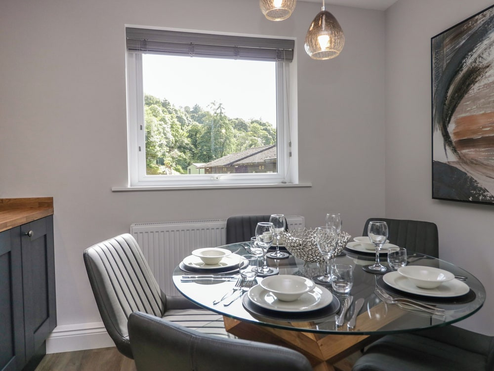 Garden Cottage No 1