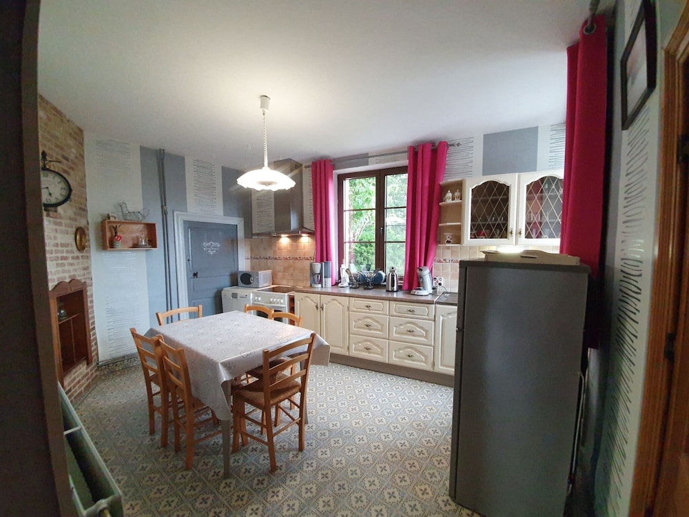 Cozy Escape in Namur Region view 2