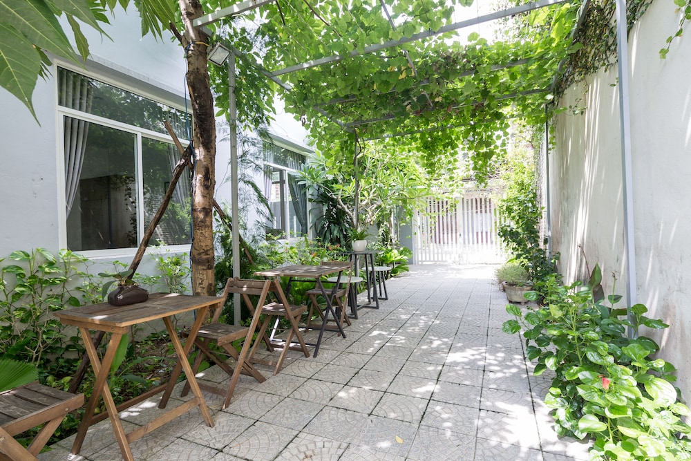 Nanu Garden House Boutique