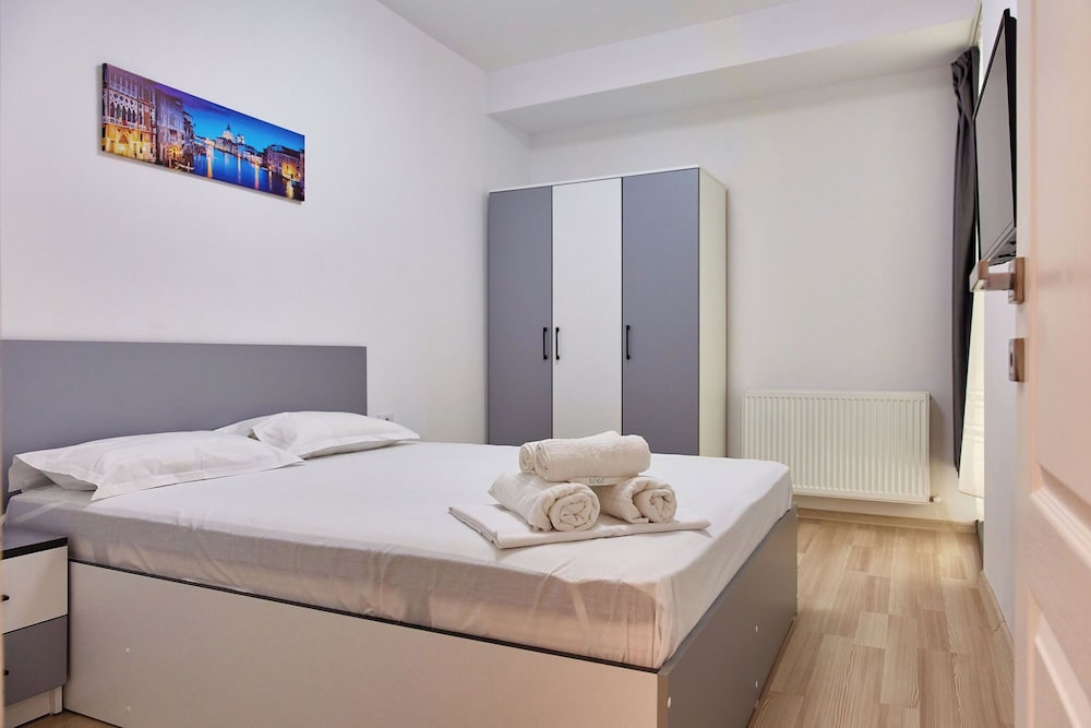 Solis Residence Apartment