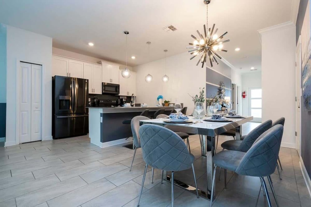 Gorgeous 4 Bd w/ Pool at Storey Lake Resort 4277