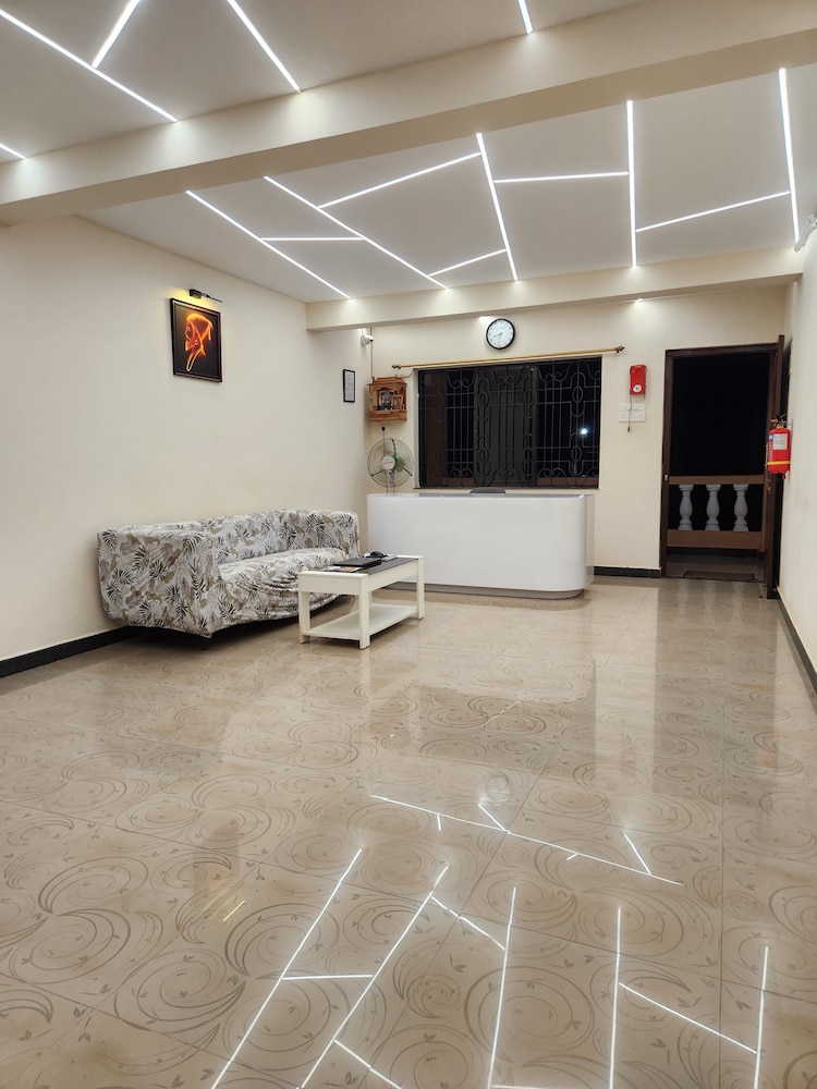 Sai Sharad Hotel