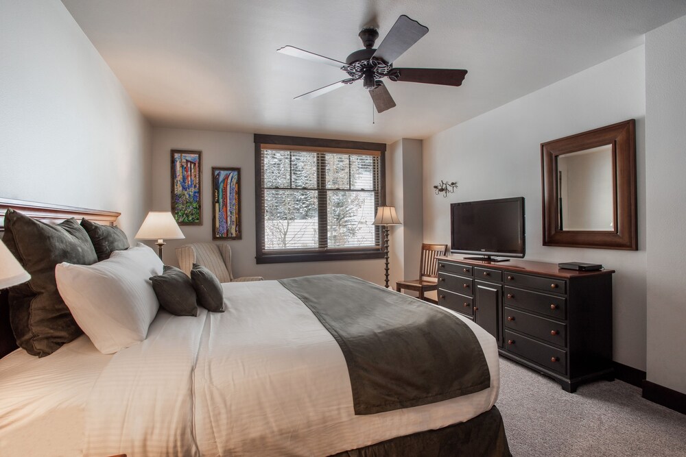 Zephyr Mountain Lodge Vacation Condos - Winter Park CO