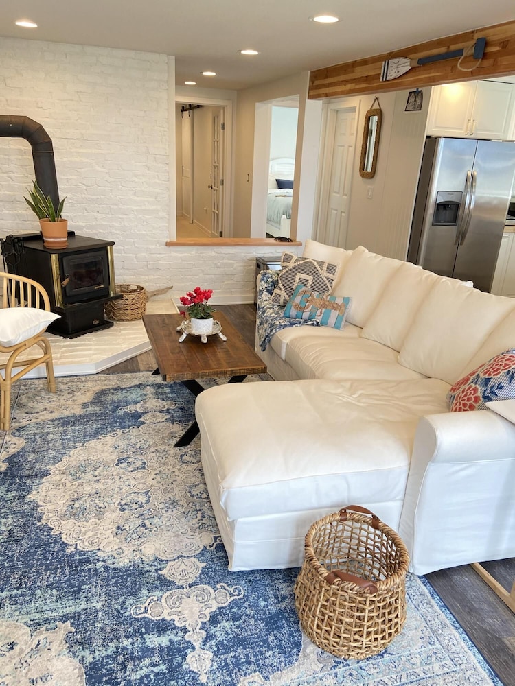 2BR 2BA Alki Beach Waterfront Retreat Extended Stay, Zdjęcie 4