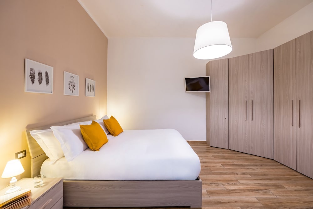 Carlo III Apartment by Wonderful Italy