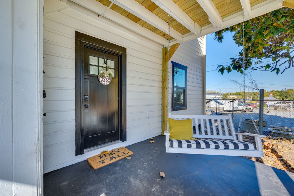 Walkable Milledgeville Cottage Near Andalusia Farm