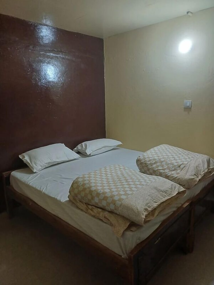 Hotel Ganga shree