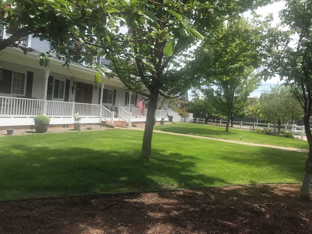 The Orchard Suite in Shady Cove