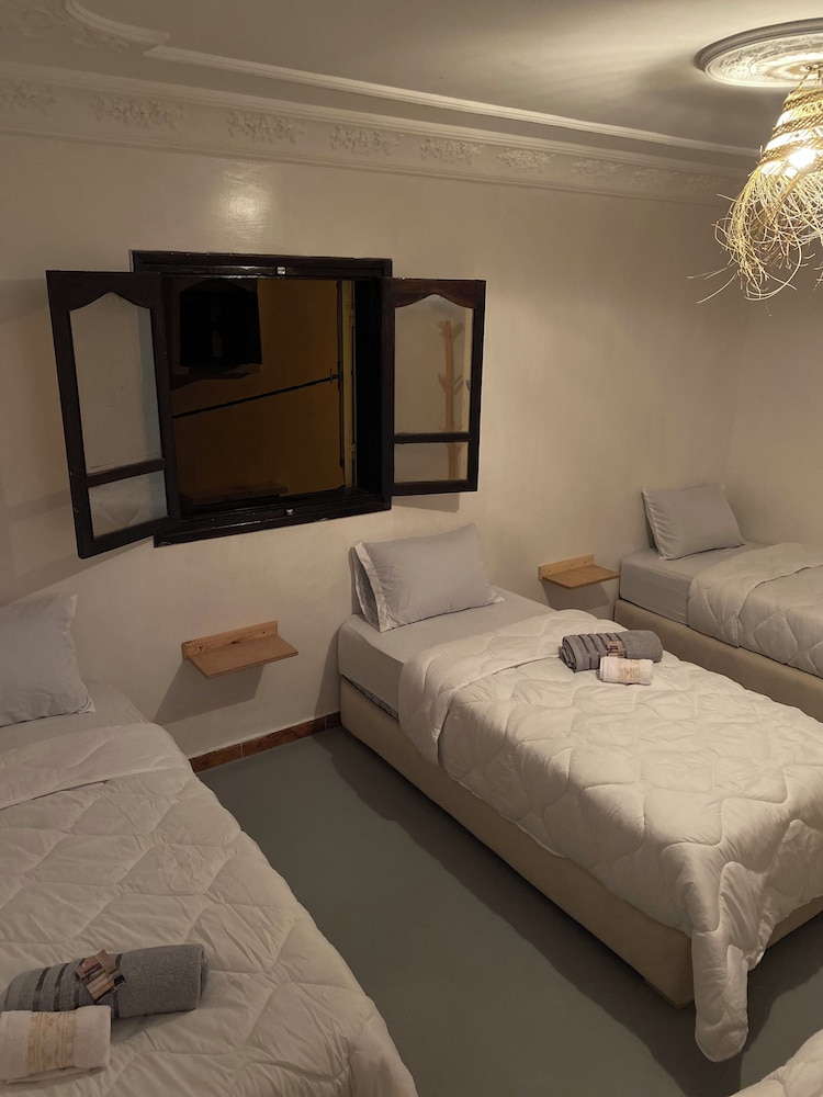 TITRYTE SURF HOUSE