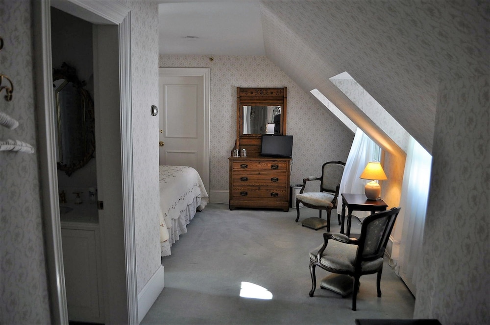 Bar Harbor Vacations - Stone Throw Cottage - Property Image 30