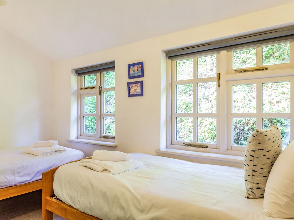3 Rose Cottages
