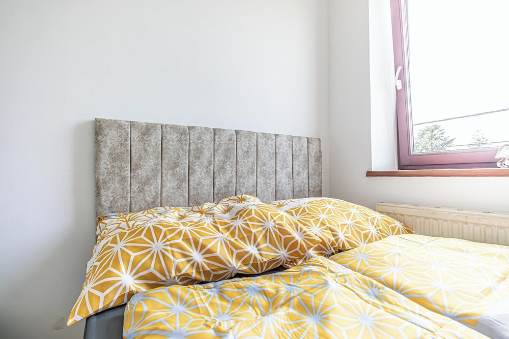 Cozy House Terrace &Garden Sleeps 34