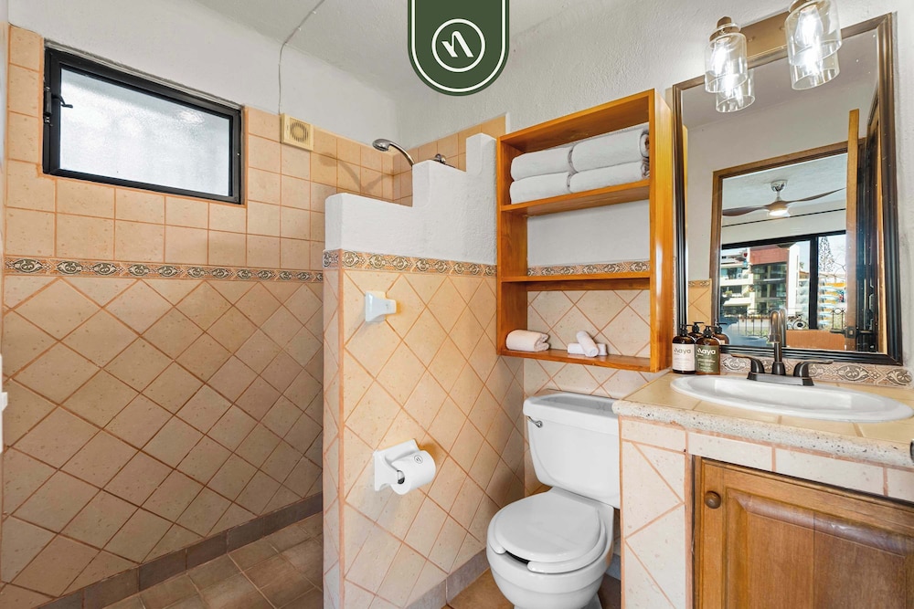 Mexican 2 BR Condo - Private Pool - Romantic Zone