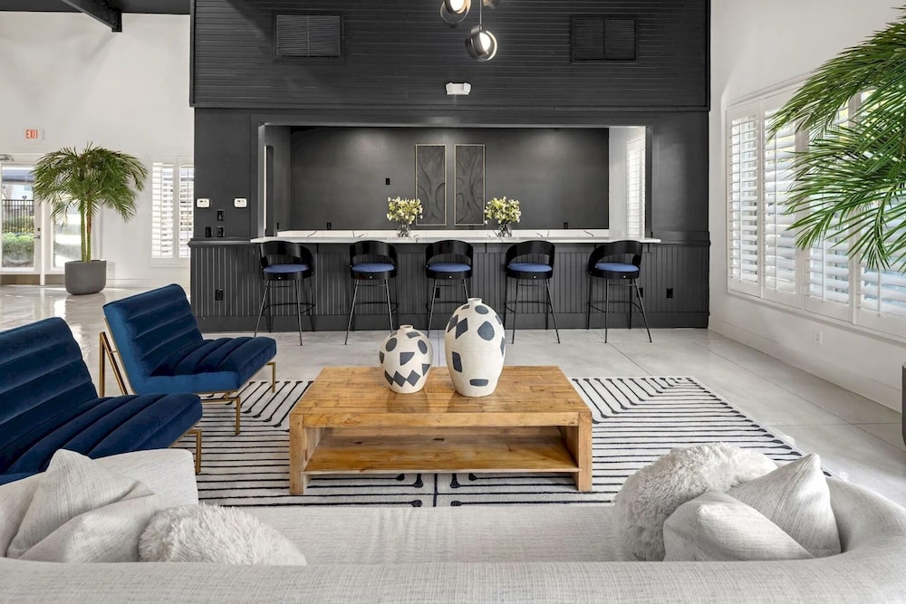 Landing Apartments Jacksonville - Southside