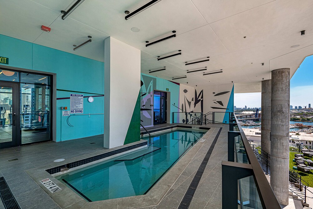 Luxury Studio Downtown Miami Bay View