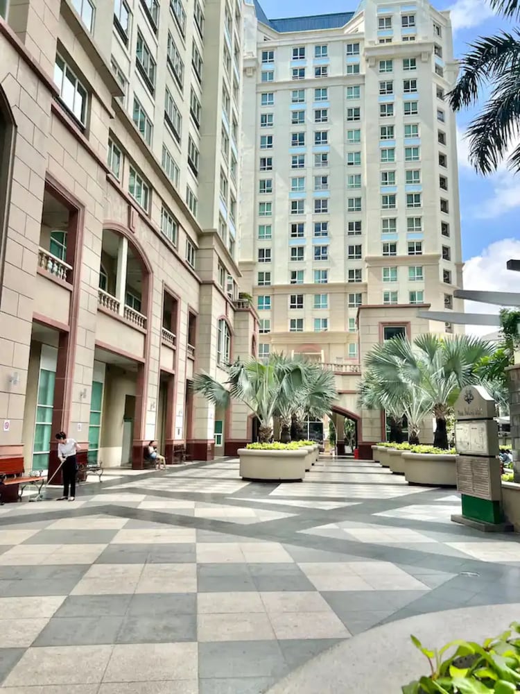 The Manor Central Sai Gon Street View
