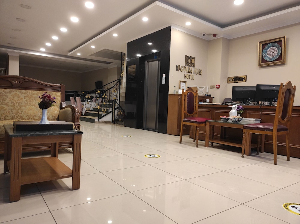 Magnaura House Otel - Image 5