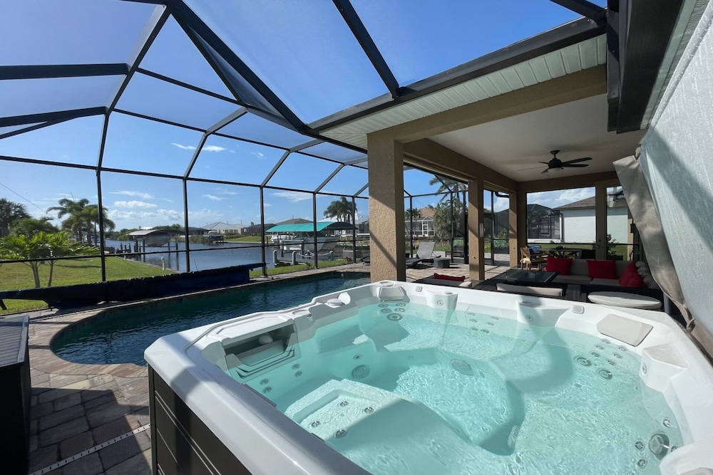 South Gulf Cove 3 Bedroom Canal Pool Home 3 Home