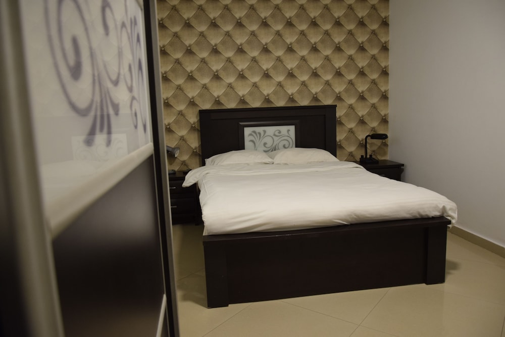 La Palmora Suites