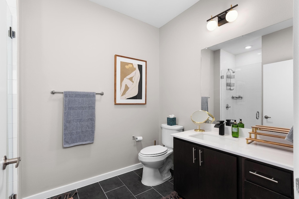Rare 2BR in Prime Location