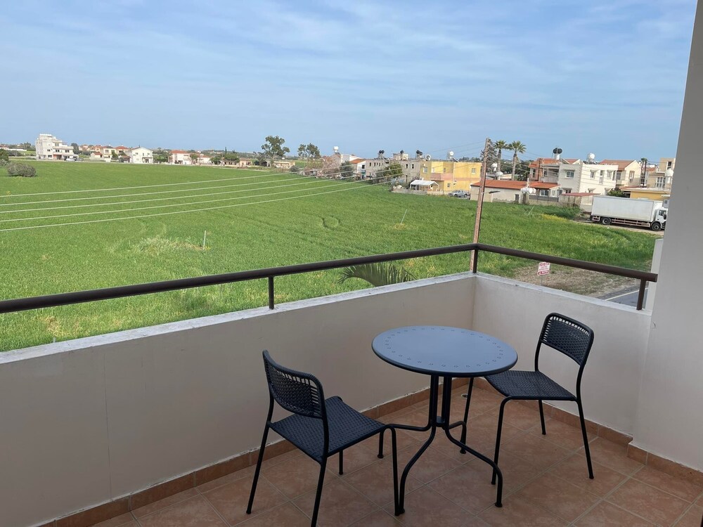 Stunning 1-bed Apartment in Larnaca Near the sea