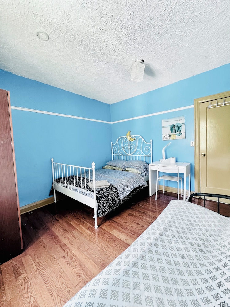 Kensington Market Hostel